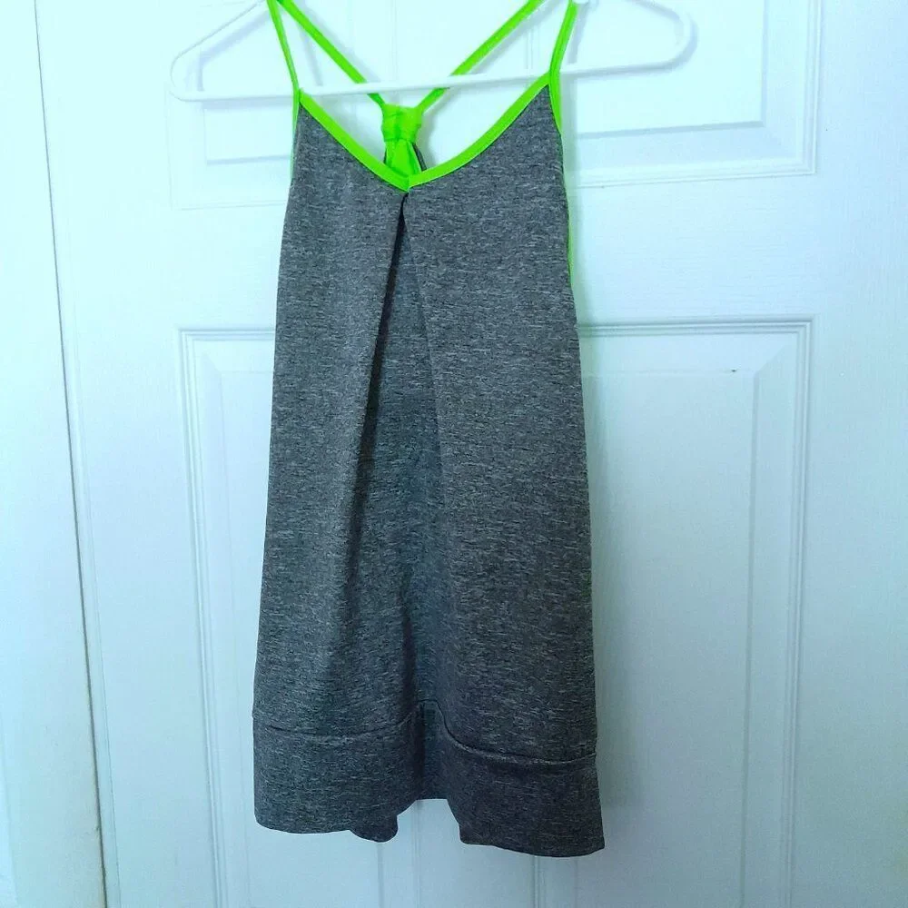 AVIVA Women’s Brown & Green Racer Back Sleeveless Athletic Tank Top Shirt Medium